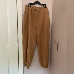Old Navy petite cargo pants